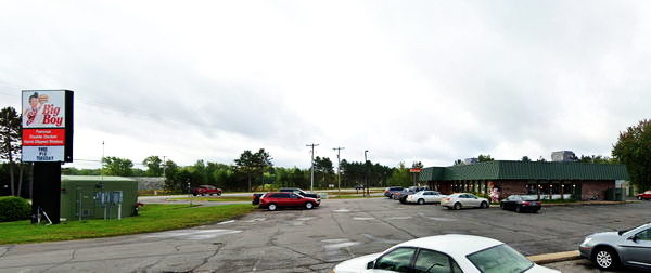 Big Boy Restaurants (Elias Brothers, Elias Bros) - Kalkaska - 660 Us-131 (newer photo)